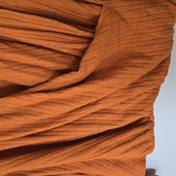 Maeve | Gold Rafela Hacci Surplice Top Size Small - Picture 8 of 11